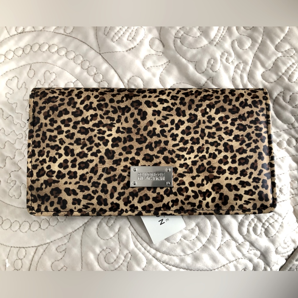 Kenneth Cole reaction cheetah slim clutch  bifold NWT